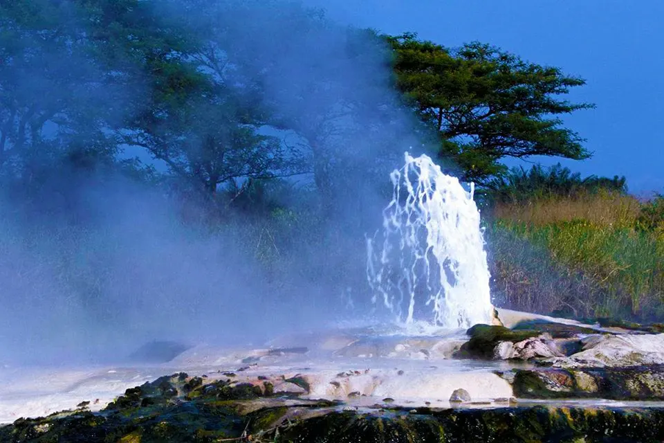 Gisenyi Beach & Rubavu Hot Springs